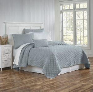 Louisa Coverlet by Traditions Linens Louisa Coverlet by Traditions Linens